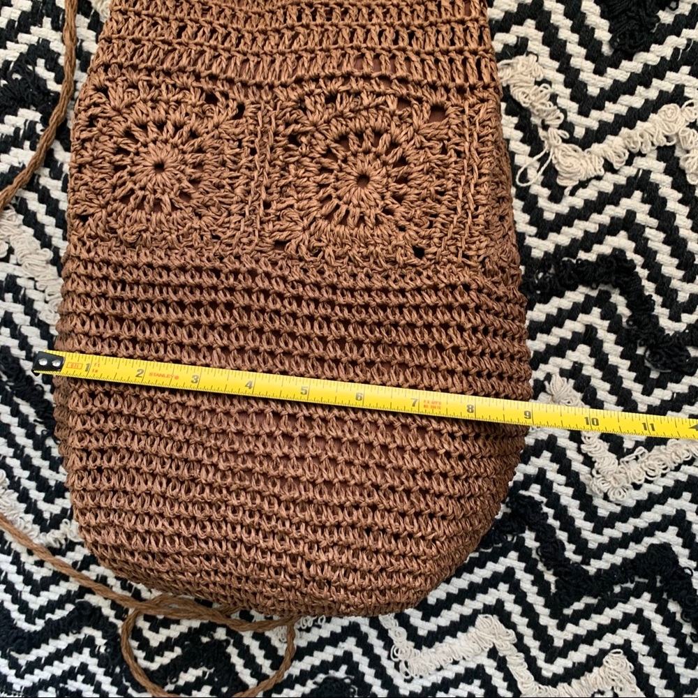 Bohemian Straw sling/backpack beach bag - Picture 4 of 6